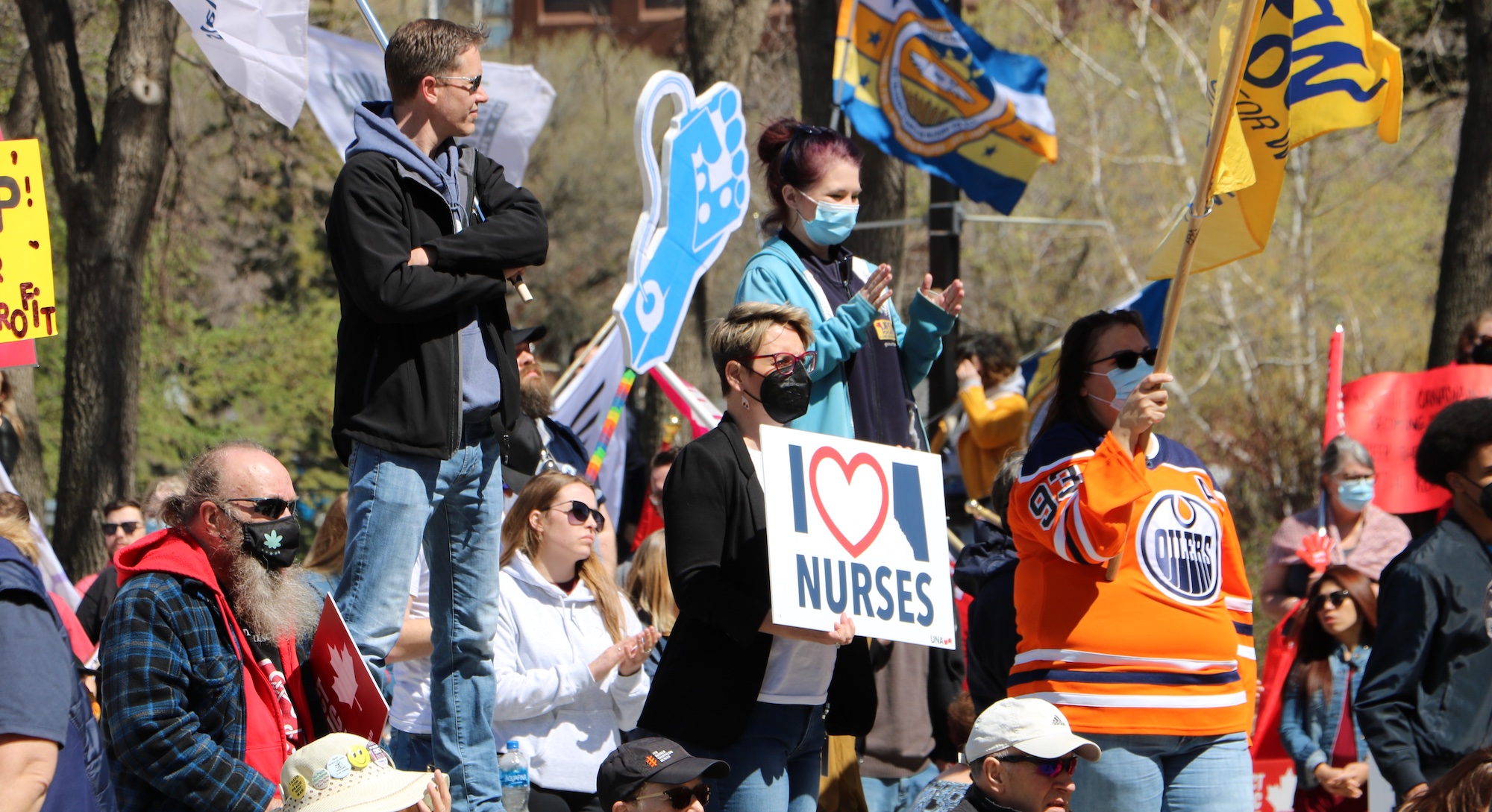 Alberta Rally Albertans rally for public health care - UNA